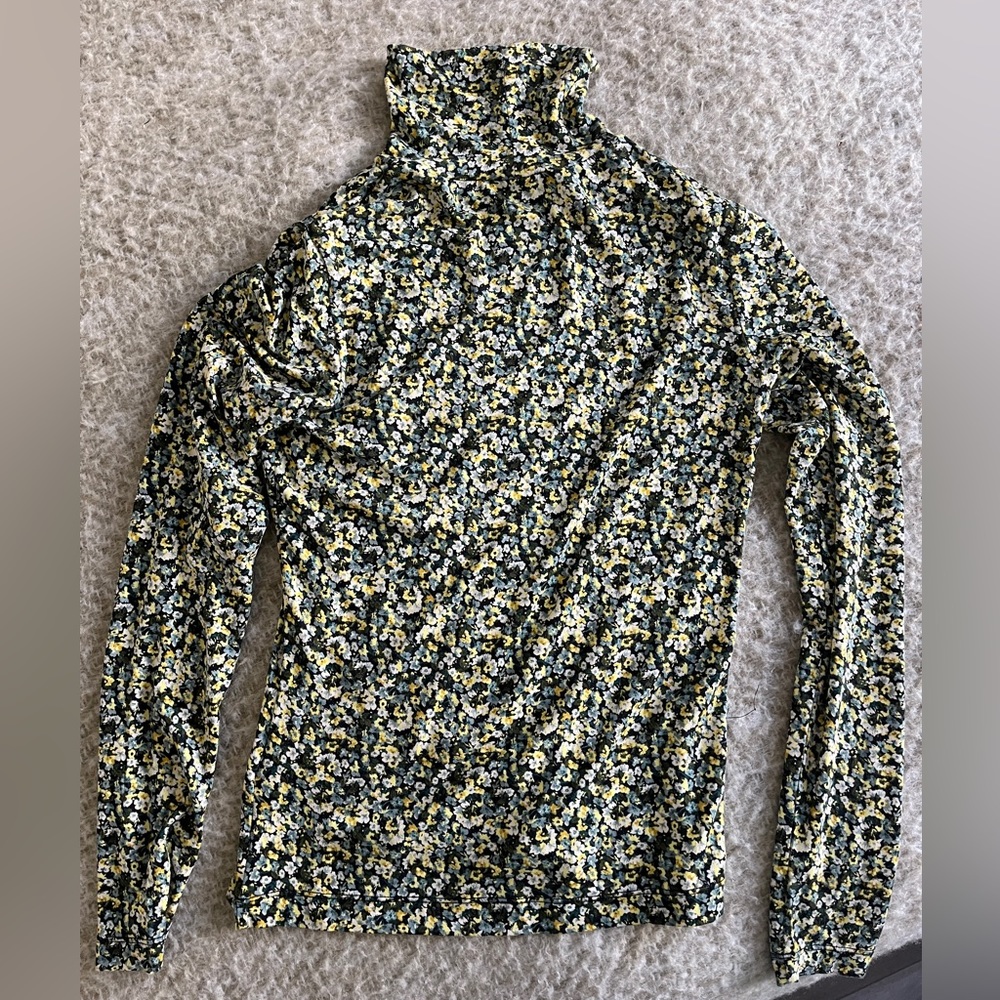 Dark floral turtleneck size small